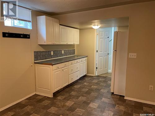 6 Labelle Place, Regina, SK - Indoor