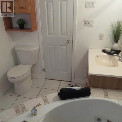 370 Rowell Ave, Sault Ste. Marie, ON - Indoor Photo Showing Bathroom