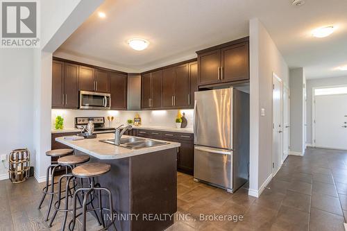 1675 Valhalla Street, London, ON - Indoor Photo Showing Kitchen With Double Sink