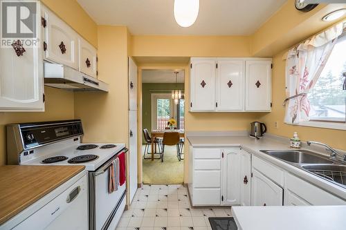 4157 Stevens Drive, Prince George, BC - Indoor Photo Showing Kitchen With Double Sink