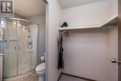 4157 Stevens Drive, Prince George, BC - Indoor Photo Showing Bathroom