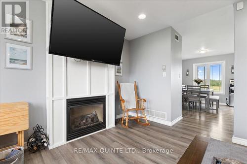 428 Black Road, Prince Edward County (Sophiasburgh), ON - Indoor Photo Showing Living Room With Fireplace