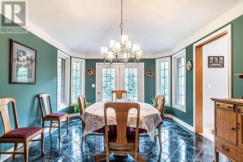 400 Fleetwood Road, Kawartha Lakes (Janetville), ON - Indoor Photo Showing Dining Room