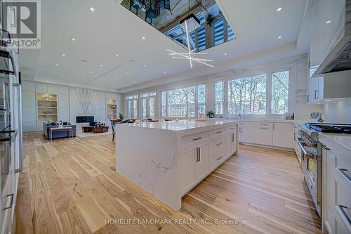 154 Glen Cedar Road, Toronto (Humewood-Cedarvale), ON - Indoor Photo Showing Kitchen With Upgraded Kitchen