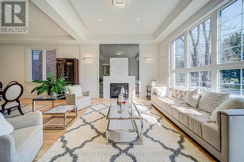 154 Glen Cedar Road, Toronto (Humewood-Cedarvale), ON - Indoor Photo Showing Living Room With Fireplace