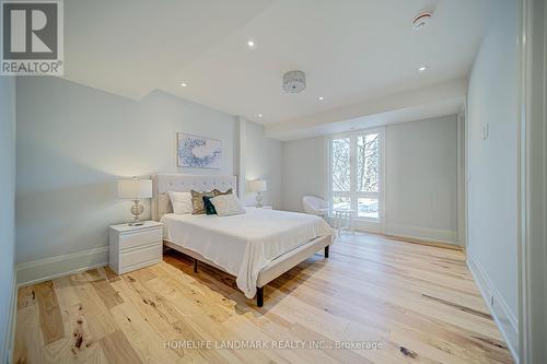 154 Glen Cedar Road, Toronto (Humewood-Cedarvale), ON - Indoor Photo Showing Bedroom