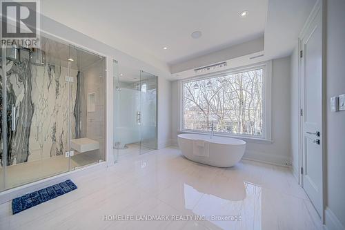 154 Glen Cedar Road, Toronto (Humewood-Cedarvale), ON - Indoor Photo Showing Bathroom