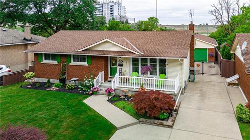 27 Warkdale Drive W, St. Catharines, ON - Outdoor With Deck Patio Veranda