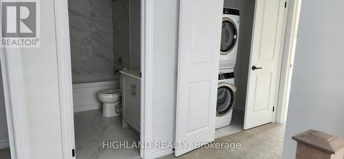 17 Cadwell Lane, Hamilton (Mountview), ON - Indoor Photo Showing Laundry Room