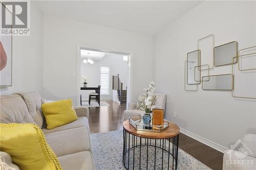 857 Antonio Farley Street, Ottawa, ON - Indoor Photo Showing Living Room