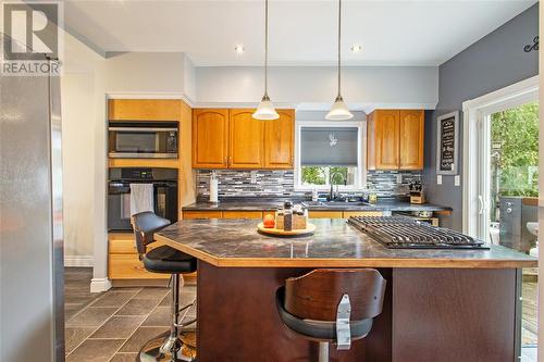 379 Maxwell Street, Sarnia, ON - Indoor Photo Showing Kitchen With Double Sink