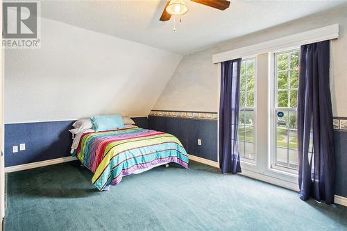 379 Maxwell Street, Sarnia, ON - Indoor Photo Showing Bedroom