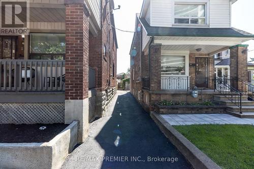 633 Lauder Avenue, Toronto (Oakwood Village), ON - Outdoor