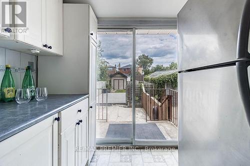 633 Lauder Avenue, Toronto (Oakwood Village), ON - Indoor Photo Showing Kitchen