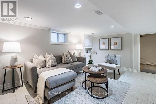 633 Lauder Avenue, Toronto (Oakwood Village), ON - Indoor Photo Showing Living Room