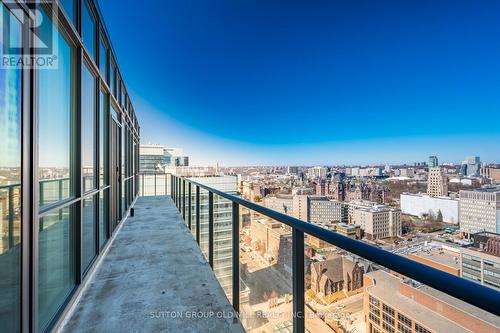 2711 - 770 Bay Street, Toronto (Bay Street Corridor), ON - Outdoor With Balcony With View