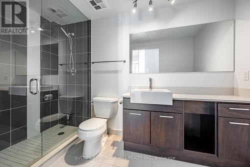 2711 - 770 Bay Street, Toronto (Bay Street Corridor), ON - Indoor Photo Showing Bathroom