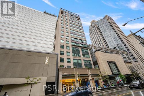 601 - 102 Bloor Street W, Toronto (Annex), ON - Outdoor With Facade