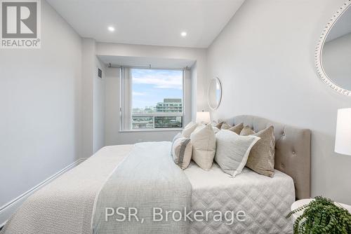 601 - 102 Bloor Street W, Toronto (Annex), ON - Indoor Photo Showing Bedroom