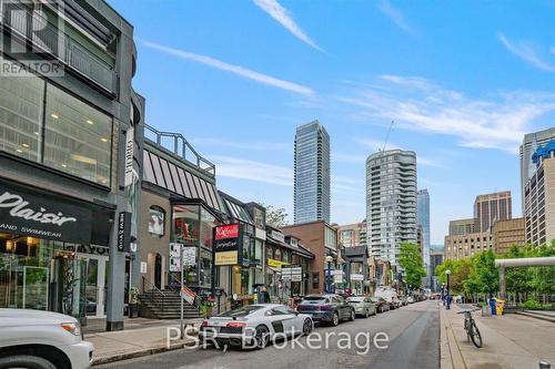 601 - 102 Bloor Street W, Toronto (Annex), ON - Outdoor