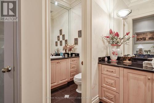 17 Paddock Court, Toronto (St. Andrew-Windfields), ON - Indoor Photo Showing Bathroom