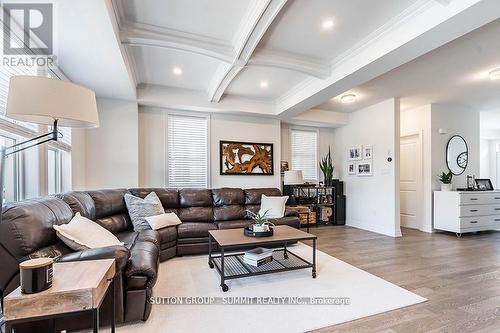 2277 Major Mackenzie Drive, Vaughan, ON - Indoor Photo Showing Living Room