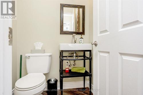 33 Chaplin Crescent, Halton Hills (Georgetown), ON - Indoor Photo Showing Bathroom