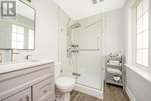 33 Chaplin Crescent, Halton Hills, ON - Indoor Photo Showing Bathroom