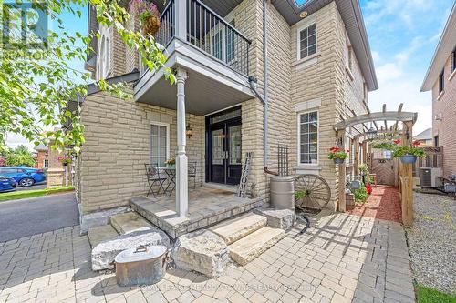 33 Chaplin Crescent, Halton Hills, ON - Outdoor With Deck Patio Veranda