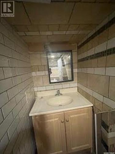 1436 Minto Street, Regina, SK - Indoor Photo Showing Bathroom