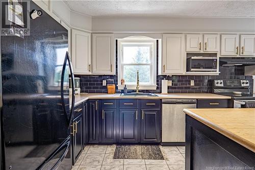 4010 Route 690, Newcastle Creek, NB - Indoor Photo Showing Kitchen With Double Sink