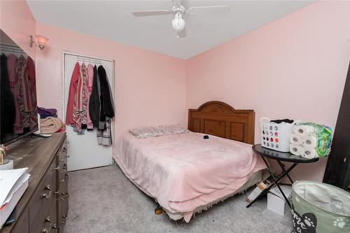 236 Grosvenor Avenue N, Hamilton, ON - Indoor Photo Showing Bedroom