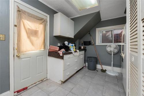 236 Grosvenor Avenue N, Hamilton, ON - Indoor Photo Showing Other Room