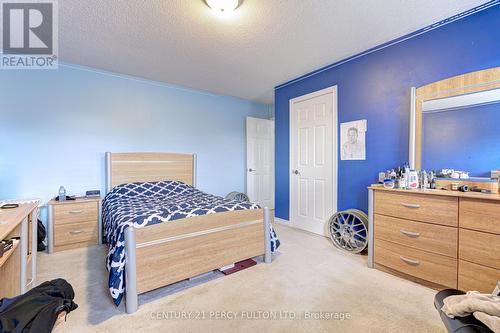 17 Redwillow Road, Brampton, ON - Indoor Photo Showing Bedroom