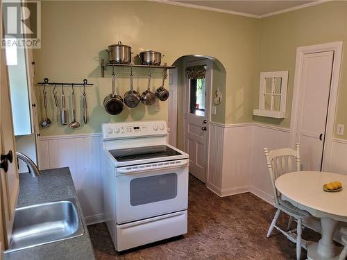 47-49 North Street, Moncton, NB - Indoor Photo Showing Kitchen