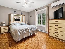 Master bedroom - 