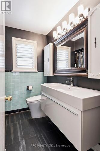 115 Brighton Avenue, Toronto (Bathurst Manor), ON - Indoor Photo Showing Bathroom