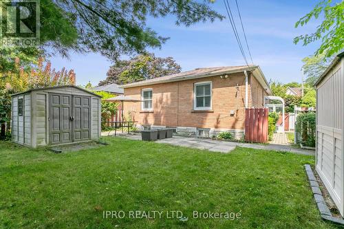 115 Brighton Avenue, Toronto (Bathurst Manor), ON - Outdoor With Exterior