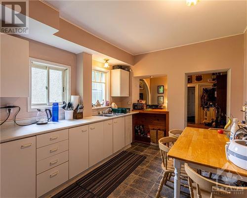 Unit 1 (Main Level) - 6609 & 6613 Fourth Line Road, Ottawa, ON - Indoor Photo Showing Kitchen With Double Sink