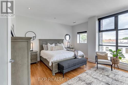 212 - 160 Fallingbrook Road, Toronto (Birchcliffe-Cliffside), ON - Indoor Photo Showing Bedroom