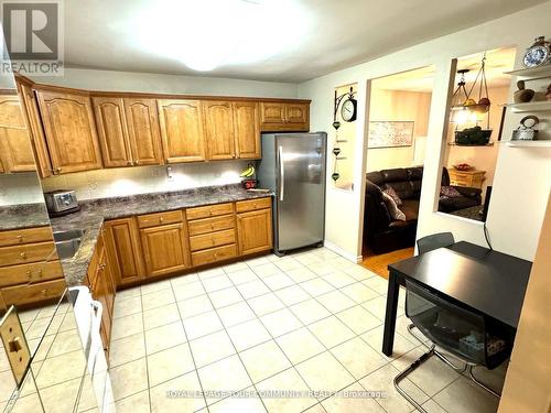 14 - 25 Pebble Byway, Toronto (Hillcrest Village), ON - Indoor Photo Showing Kitchen