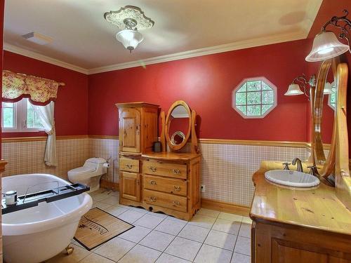 Bathroom - 120 10E Avenue, Senneterre - Ville, QC - Indoor Photo Showing Bathroom