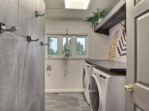 Powder room - 120 10E Avenue, Senneterre - Ville, QC - Indoor Photo Showing Laundry Room