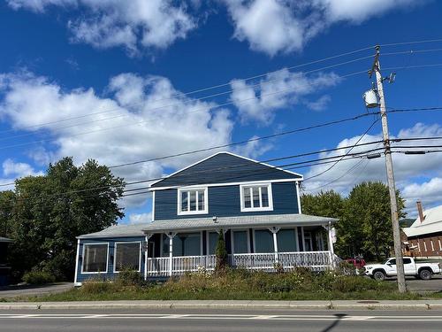 Frontage - 445 Boul. Perron, Maria, QC - Outdoor With Deck Patio Veranda