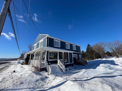 Exterior - 445 Boul. Perron, Maria, QC - Outdoor