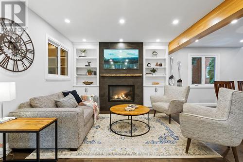 13 Boese Court, St. Catharines, ON - Indoor Photo Showing Living Room With Fireplace