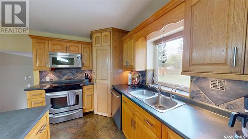 1521 Windover Avenue, Moosomin, SK - Indoor Photo Showing Kitchen With Double Sink