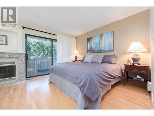 5703 Westport Wynd, West Vancouver, BC - Indoor Photo Showing Bedroom