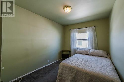 470 Heales Avenue, Penticton, BC - Indoor Photo Showing Bedroom