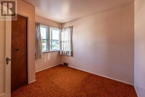 470 Heales Avenue, Penticton, BC - Indoor Photo Showing Other Room